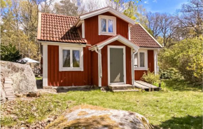 Three-Bedroom Holiday Home in Brakne Hoby